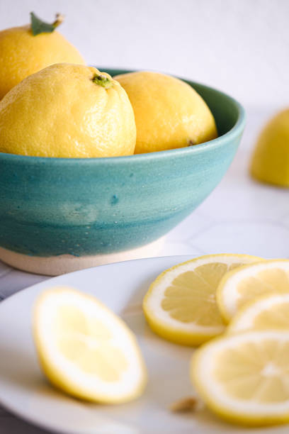istock Lemons in a Turquoise Bowl 1472185158