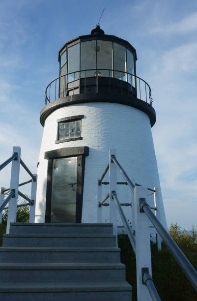 faro di owl's head - owls head lighthouse foto e immagini stock