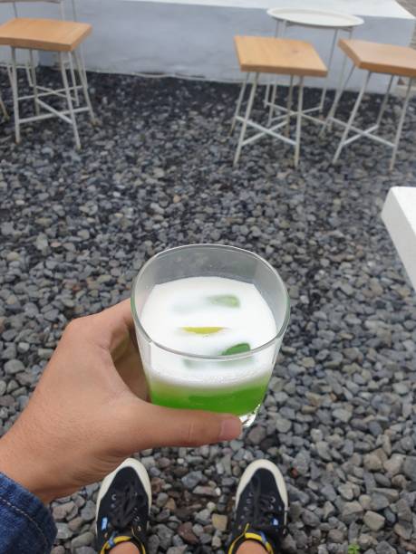 istock green drink made from kiwi as raw material 1472257085