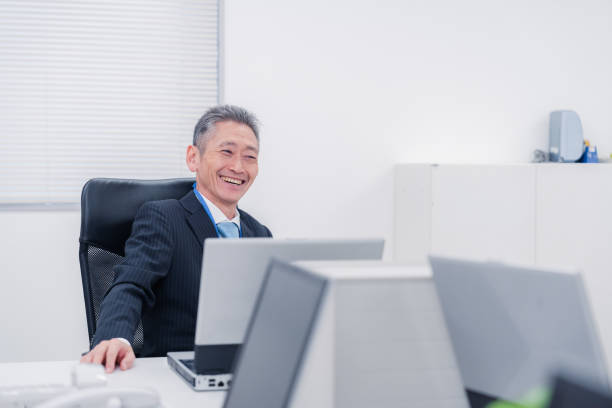 istock Man in a managerial position speaking his mind at work 1472281008