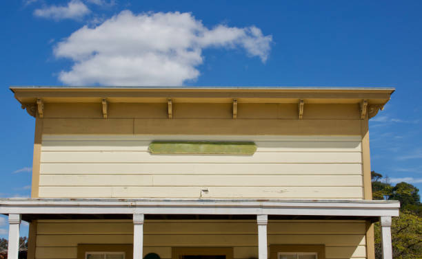 istock Western storefront with design elements from the pioneer days 1472289921