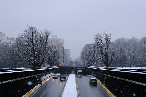 Traffic in snow storm