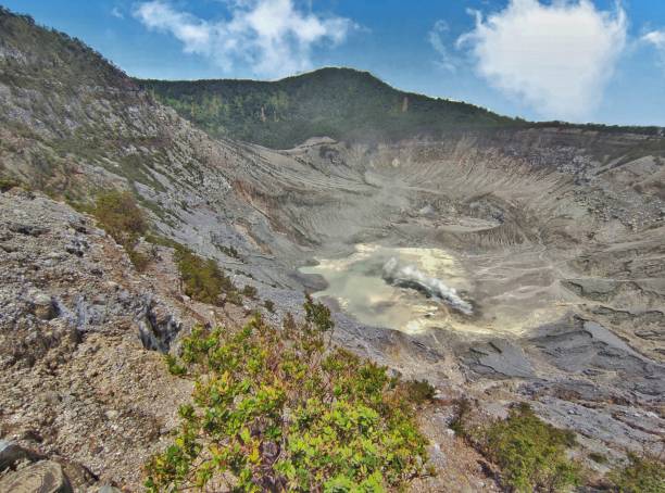istock Tangkuban Prahu Crater 1472335082
