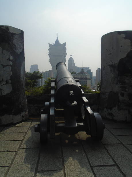 istock The cannon and the casino 1472339985