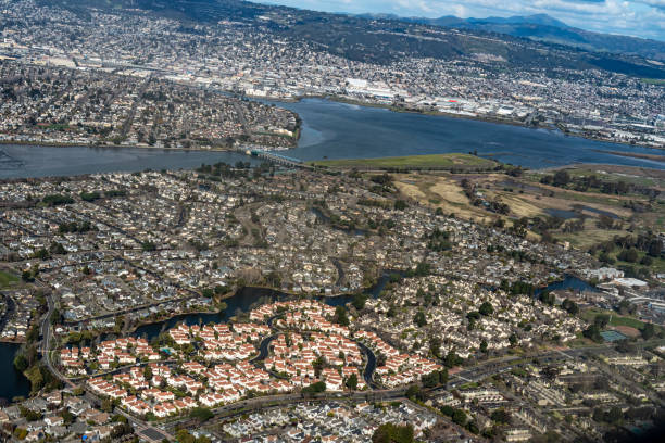 istock Oakland, CA and the Surrounding Area 1472348571