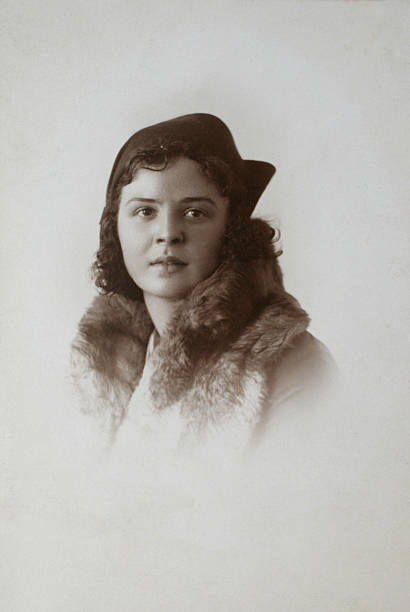 ретро портрет моя бабушка - retro revival 1930s style 1930s image women стоковые фото и изображения