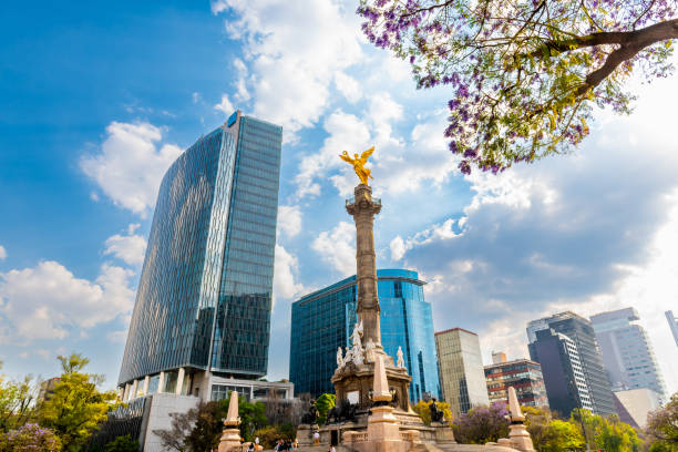 istock The angel of independence 1472424092