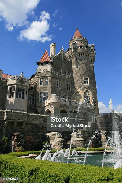 Casa Loma - zdjęcia stockowe i więcej obrazów Toronto - Toronto, Turysta, Budowla mieszkaniowa