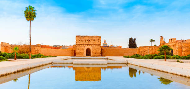 el badi palace en marrakech, marruecos - palacio el badi fotografías e imágenes de stock
