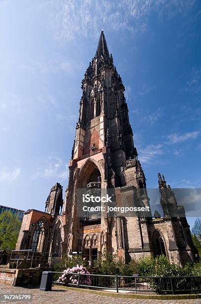 Dietro La Chiesa Di San Nicola Di Amburgo - Fotografie stock e altre immagini di Amburgo - Amburgo, Chiesa di San Nicola di Mira - Pavlosk - San Pietroburgo, Altona - Amburgo