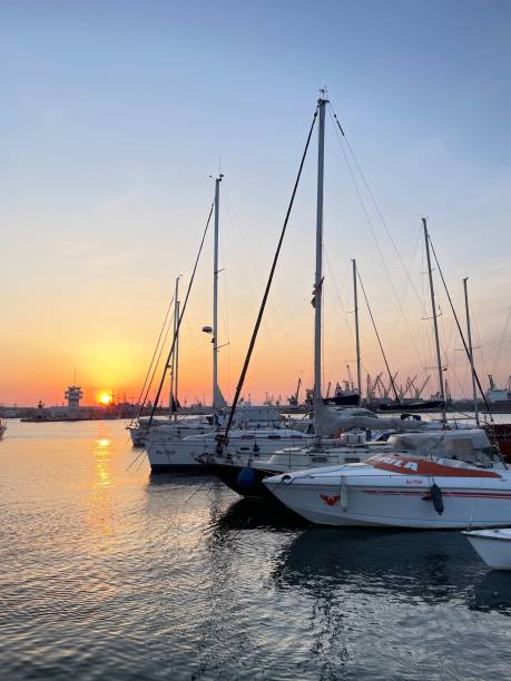 istock The silence in the harbor at sunset 1472467363