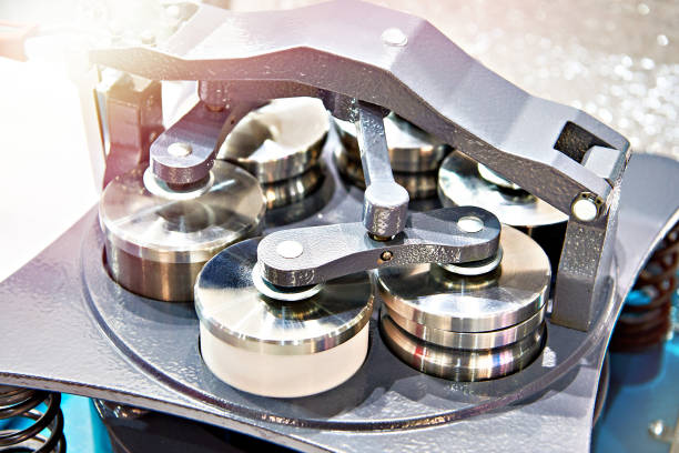 istock Vibrating grinder for ultrafine grinding 1472475511