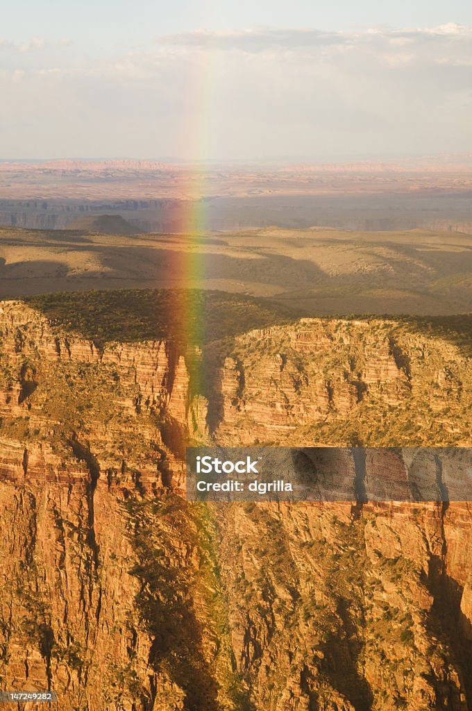Arco-íris no grand canyon - Foto de stock de Arco-íris royalty-free