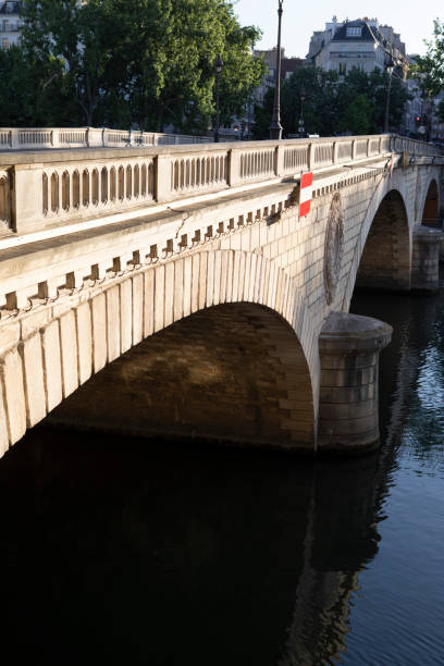 istock Close-up of Pont Louise-Philippe in Paris 1472500678