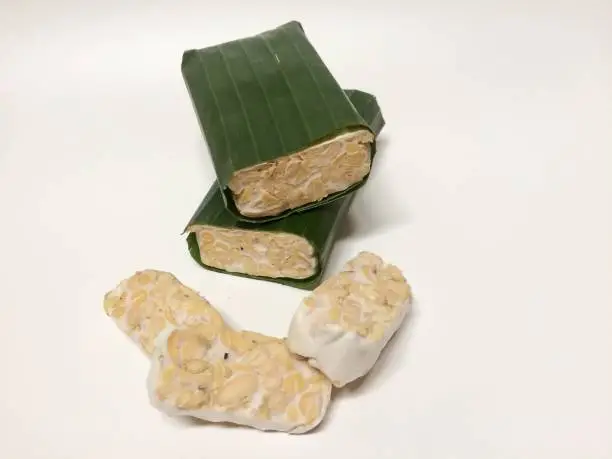 tempe is fermented soybean food