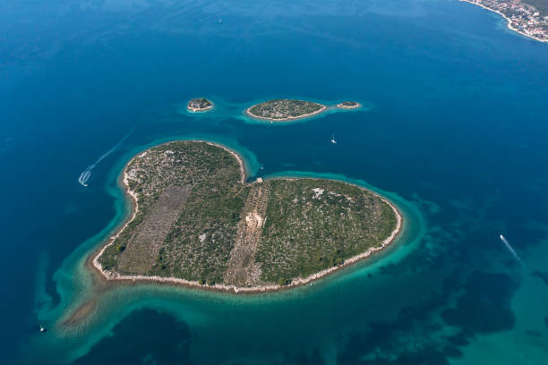 istock Heart Love Island, Croatia 1472524585