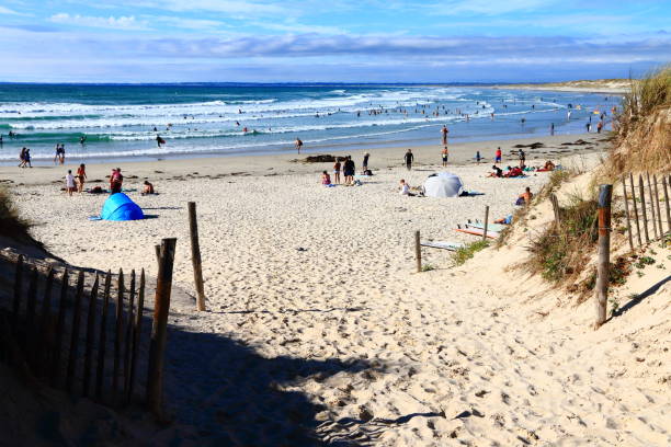 istock Point and beach of La Torche 1472528379