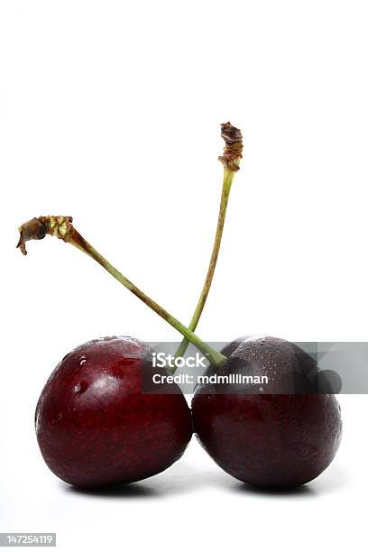 Zwei Cherriesenglische Redewendung Stockfoto und mehr Bilder von Kirsche - Kirsche, Schwarz - Farbe, Beere - Obst