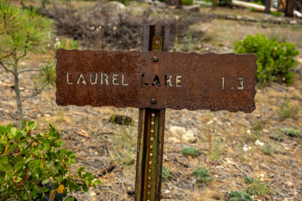 istock Rusty Laurel Lake Trail Sign 1472542232