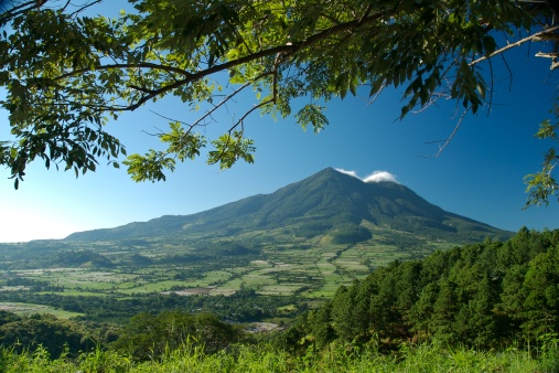 Volcán de San Vicente América Central de El Salvador photo