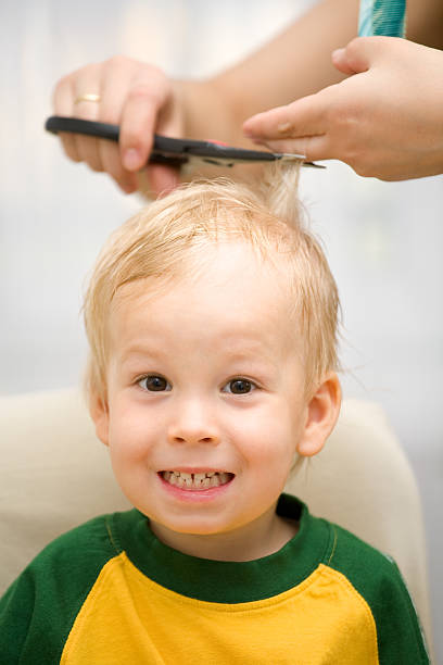 istock hair cut boy, agog 147255081