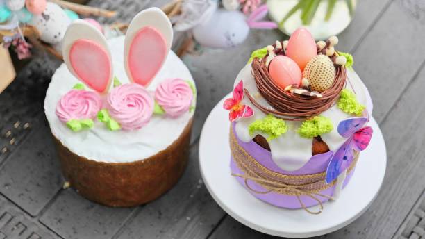 istock Delicious Easter cake with flowers. Happy Holiday 1472551874