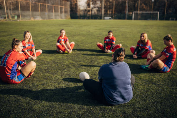 istock Rugby team training outdoors 1472566571