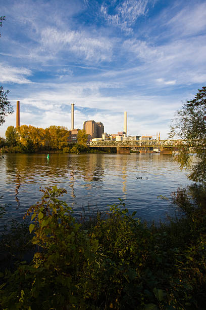 istock Factory building at the Main river near Frankfurt. 147256781