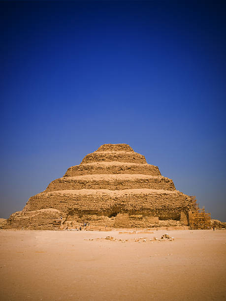 素晴らしい階段ピラミッド djoser - saqqara ストックフォトと画像