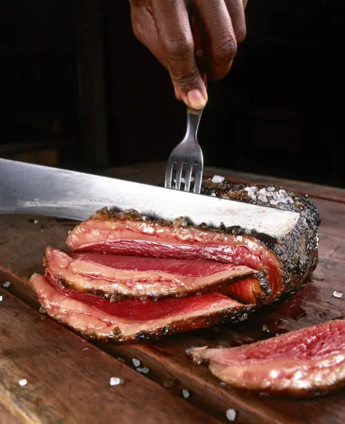 Rump steak with coarse salt, sliced Argentinian style
