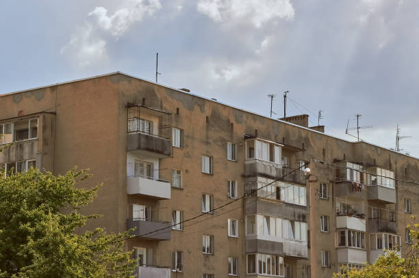 istock View of an old apartment building. 1472641716