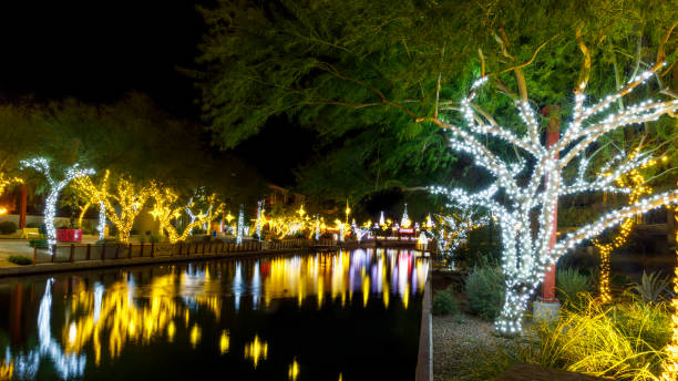 Scottsdale Waterfront District decorado para Navidad - foto de stock