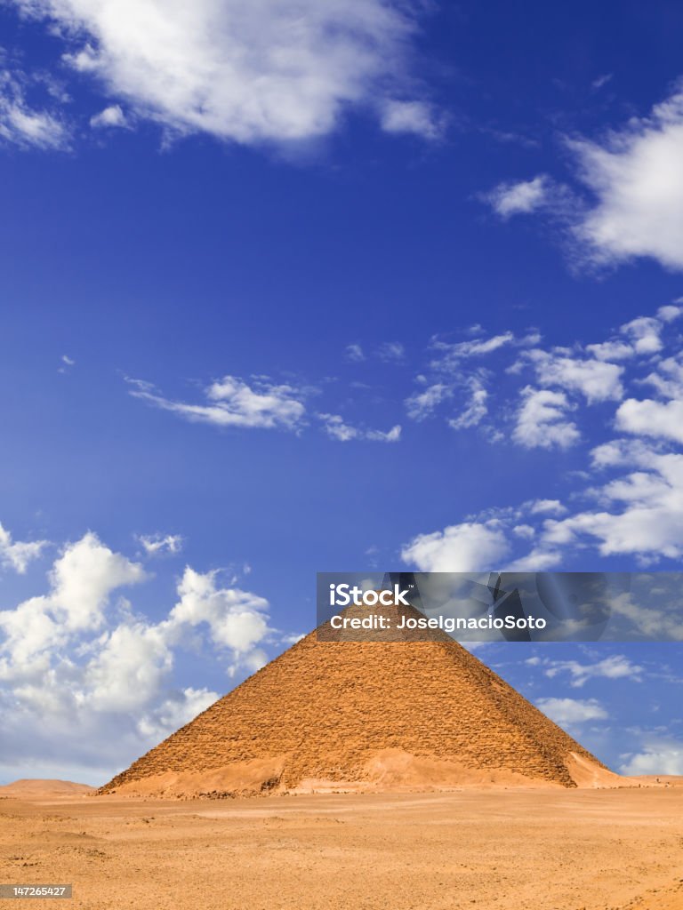 La gran pirámide de Dashur - Foto de stock de Antigualla libre de derechos