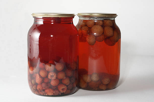 latas de mermelada - relish jar condiment lid fotografías e imágenes de stock