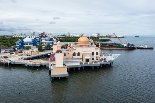 The famous Omar Ali Saifuddien Mosque in Brunei. This is a national landmark in the tiny nation of Brunei.
