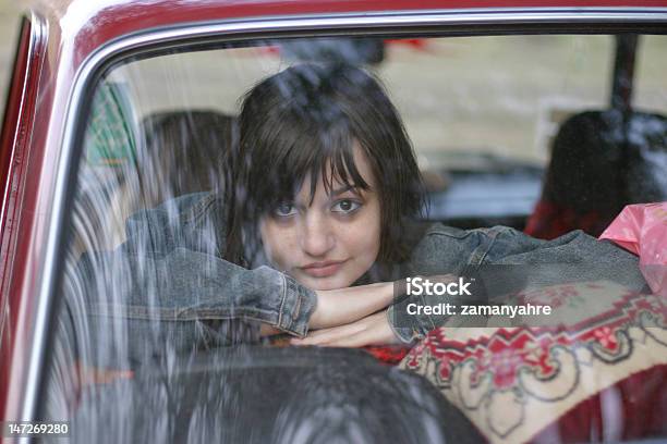 Photo libre de droit de Femme Dans La Voiture banque d'images et plus d'images libres de droit de 1980-1989 - 1980-1989, Adolescence, Adolescent