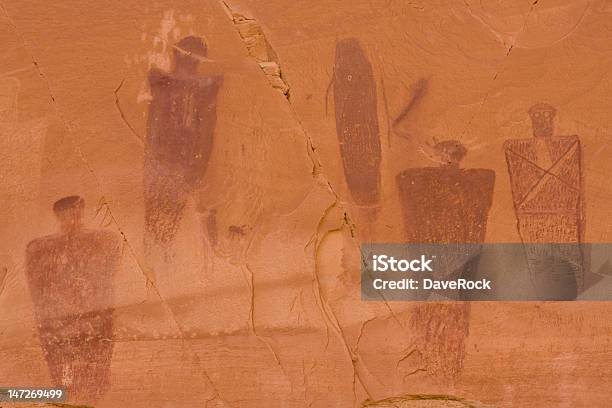 Pictographs Z Horseshoe Canyon - zdjęcia stockowe i więcej obrazów Antropomorficzny - Antropomorficzny, Antyki, Archeologia