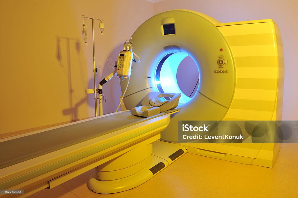 Macchina risonanza magnetica (Magnetic Resonance Imaging-MRI - Foto stock royalty-free di Apparecchiatura per la TAC