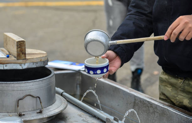 istock Hot tea for free at public station on mountain 1472715868