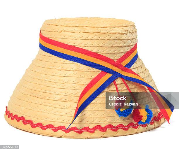 Sombrero Rumana Tradicional Foto de stock y más banco de imágenes de Amarillo - Color - Amarillo - Color, Antiguo, Arte y artesanía