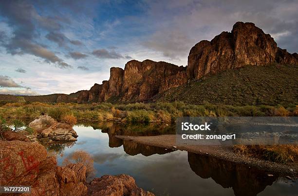 Photo libre de droit de Forêt Nationale De Tonto banque d'images et plus d'images libres de droit de Arizona - Arizona, Ruisseau, Caillou