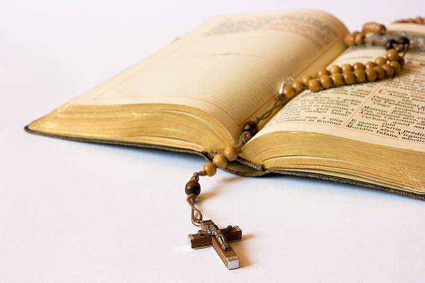 rosaire et breviary - glorification photos et images de collection