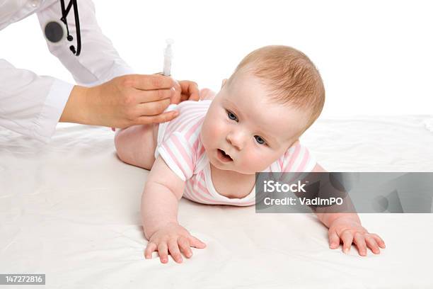 Vaccinazione Bambino - Fotografie stock e altre immagini di Bebé - Bebé, Iniettare, Vaccino