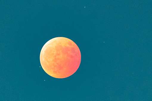 The super blood wolf lunar eclipse in Beijing on November 8, 2022