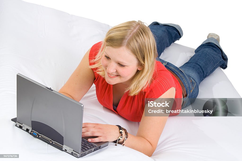 Bela estudante estudar na cama - Royalty-free Adolescente Foto de stock