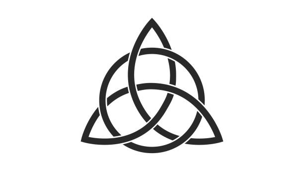 ilustrações, clipart, desenhos animados e ícones de silhueta preta de triquetra em um fundo branco - recycling symbol recycling symbol religious icon