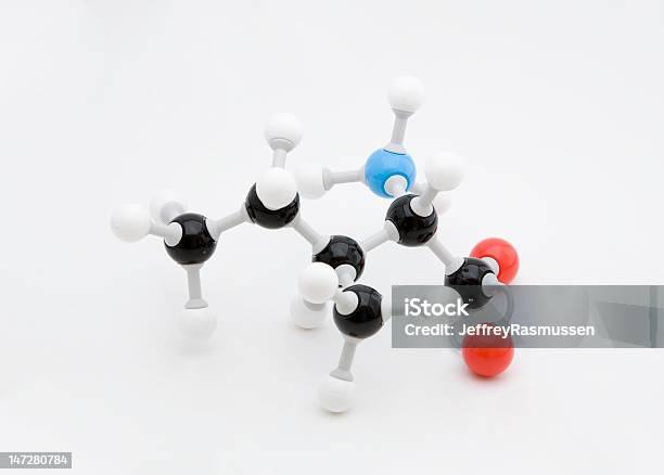 Isoleucina Molécula De Aminoácidos Foto de stock y más banco de imágenes de Aminoácido - Aminoácido, Biología, Blanco - Color