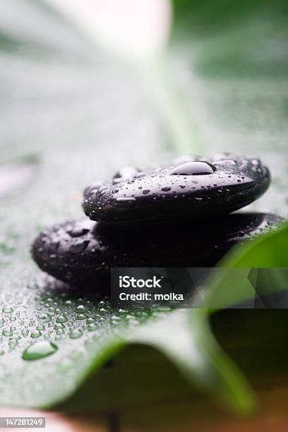 Piedras De Masajes Foto de stock y más banco de imágenes de Agua - Agua, Belleza de la naturaleza, Bienestar