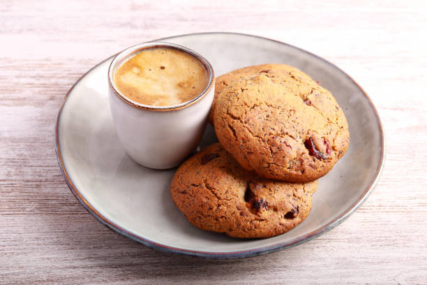 istock Rye, cranberry, chocolate chunks cookies 1472823576