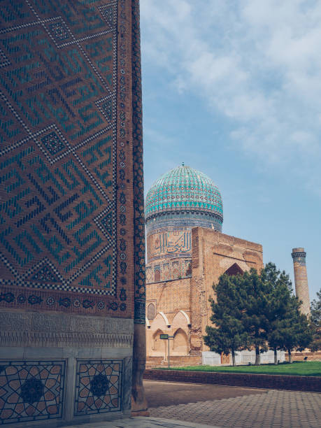 istock Persian architecture on the Silk Road in Samarkand, Uzbekistan 1472825035